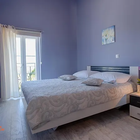 Luxury And Modern With Pool Near By Traveler Tourist Agency Krk - Id 2138 Vrh (Krk)