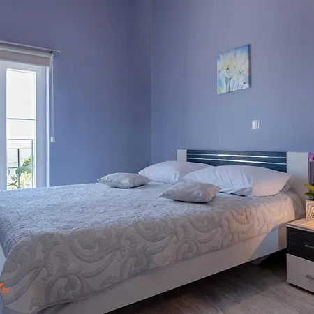 Luxury And Modern With Pool Near By Traveler Tourist Agency Krk - Id 2138 Вилла Vrh (Krk)