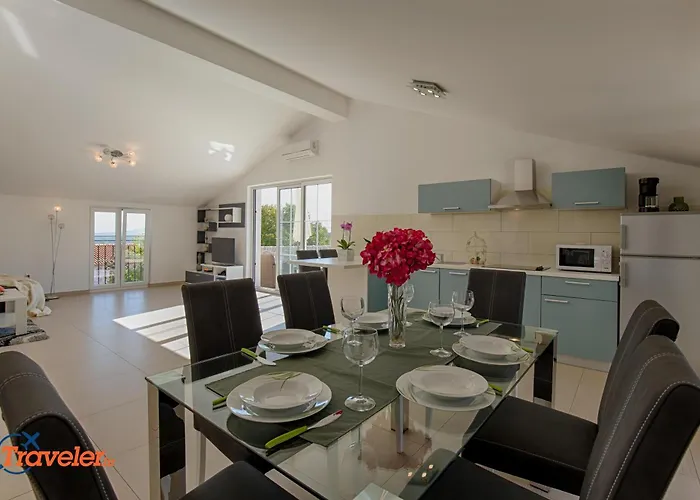 Luxury And Modern With Pool Near By Traveler Tourist Agency Krk - Id 2138 * Vrh (Krk)